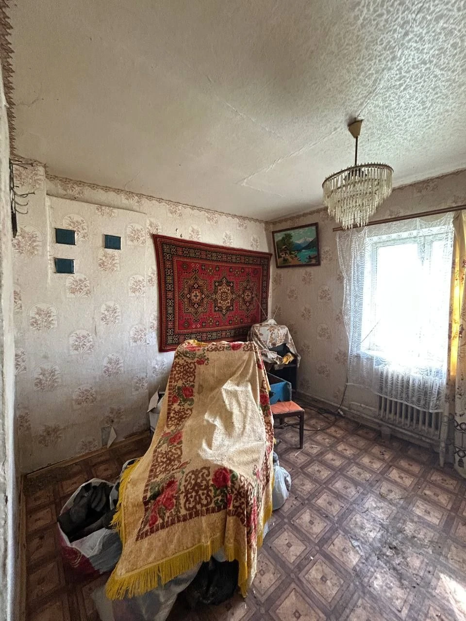 Продам житловий будинок р-н 1-ї школи