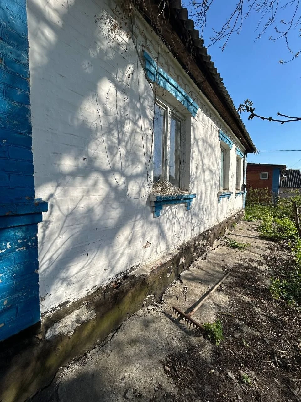 Продам житловий будинок р-н 1-ї школи