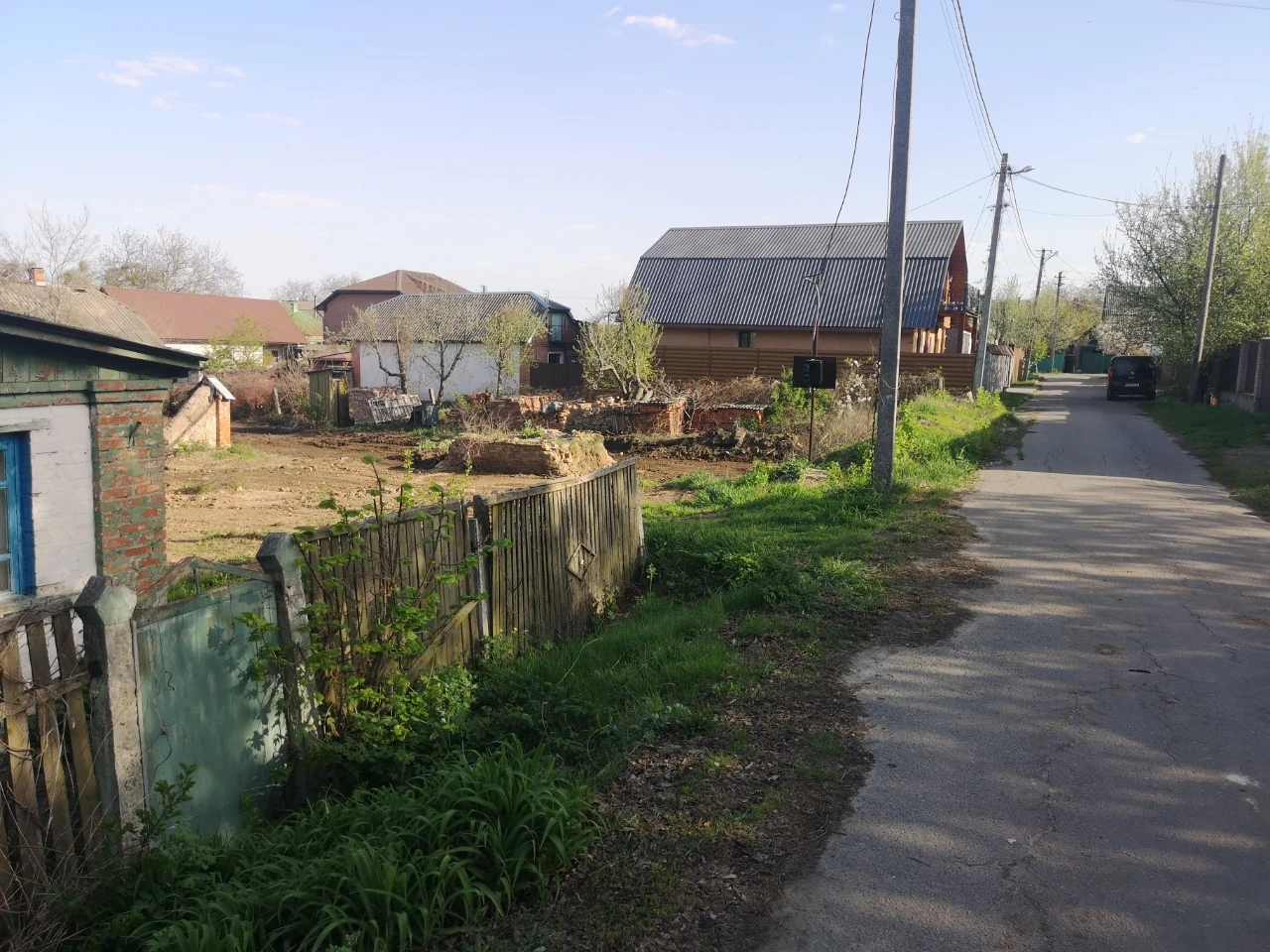 Будинок з ділянкою 15 сот. під будівництво (стадіон)