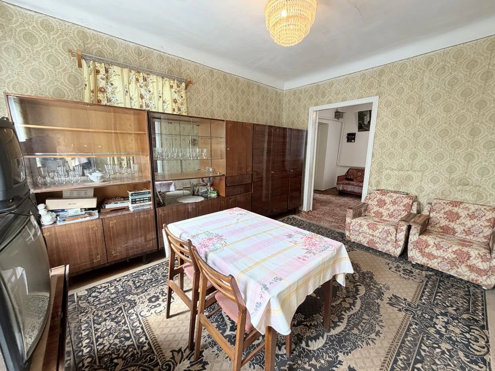 Продаж цегляного будинку по вул. Зелена