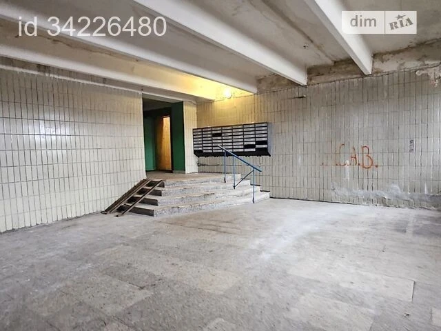Room for sale 96 sq. m. on Azerbaycanska Street 8A • ID 3422