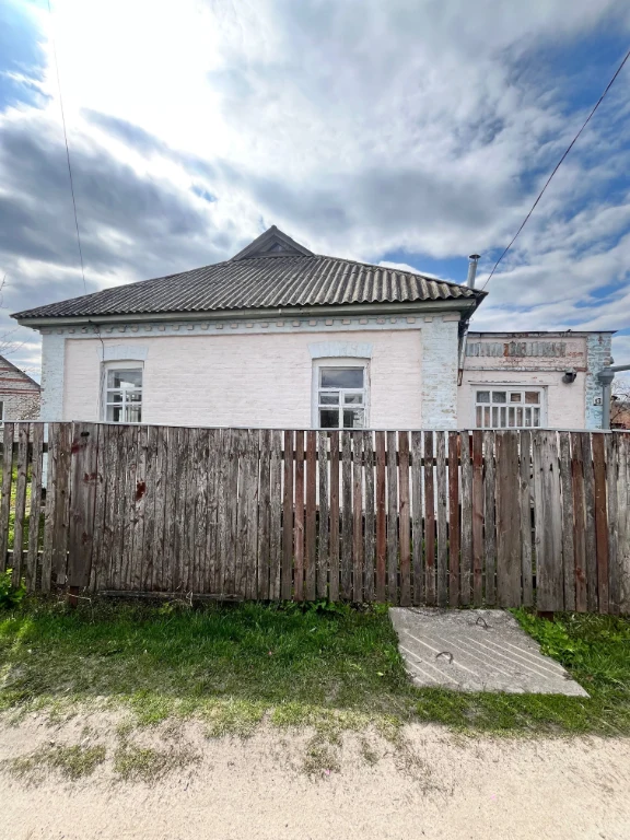 Продаж будинку в м. Лубни по вул. Прикордонників, р-н Василе