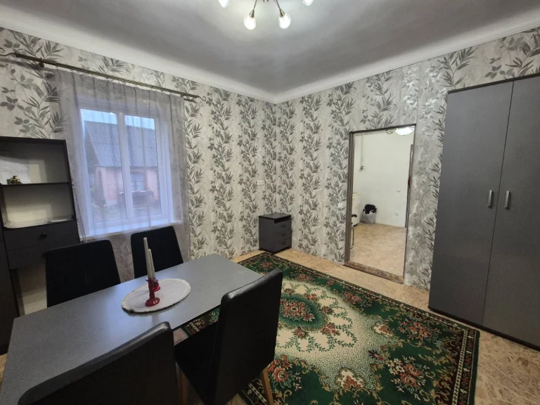 Продам будинок по вул.Депутатська