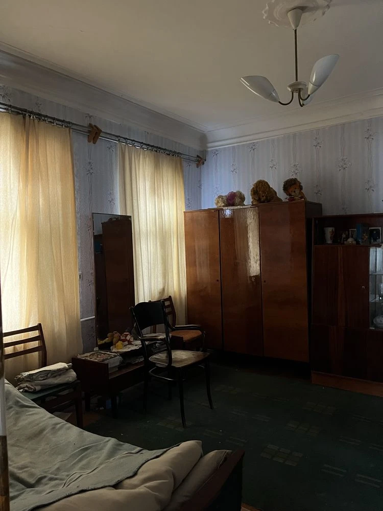Частина будинку в центрі