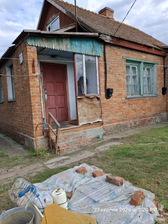 Частина будинку з двох кімнат по вул. Сорочинській
