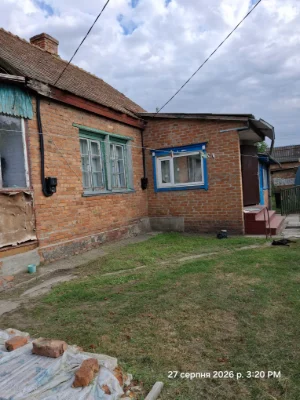 Частина будинку з двох кімнат по вул. Сорочинській