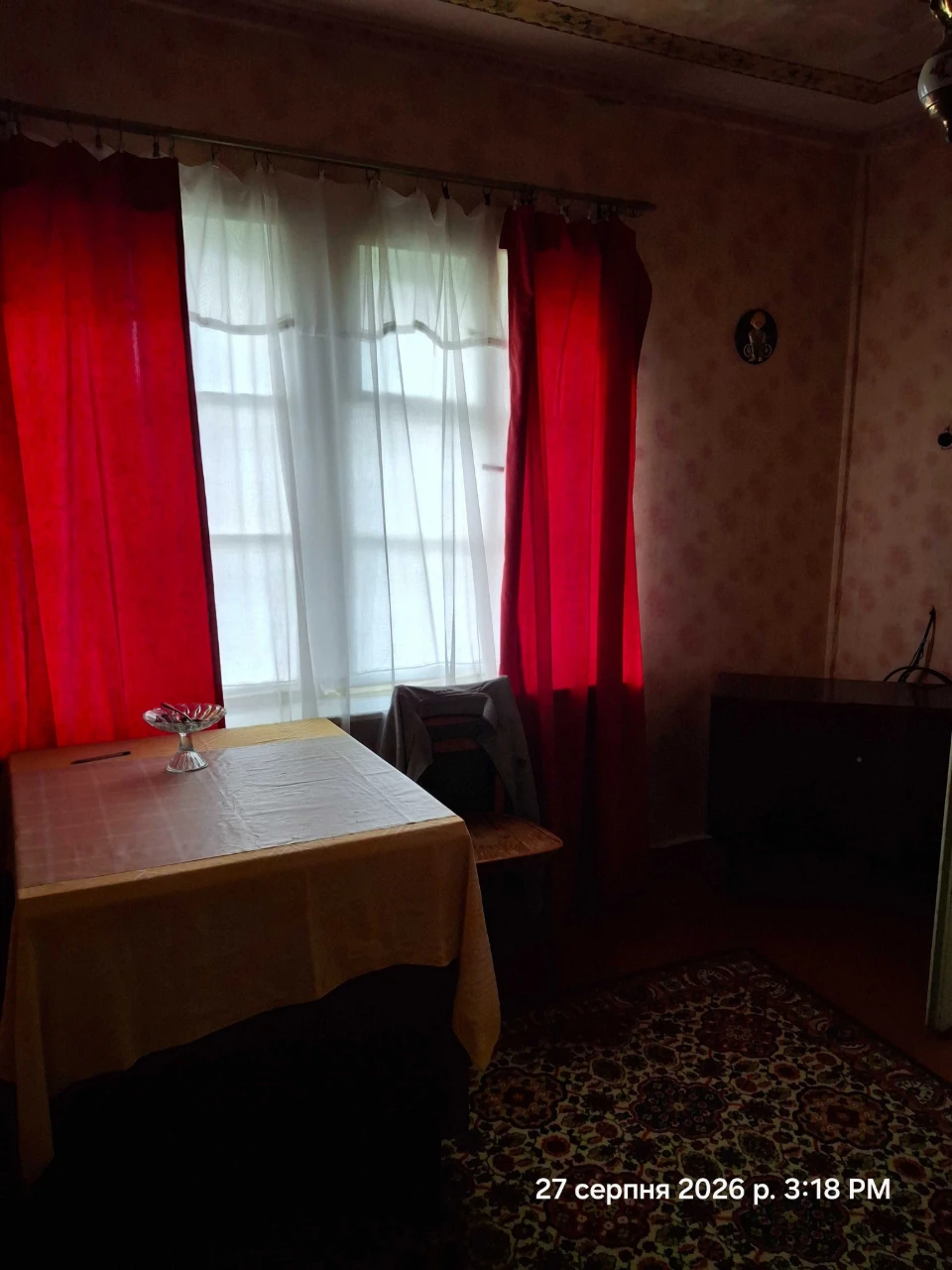 Частина будинку з двох кімнат по вул. Сорочинській