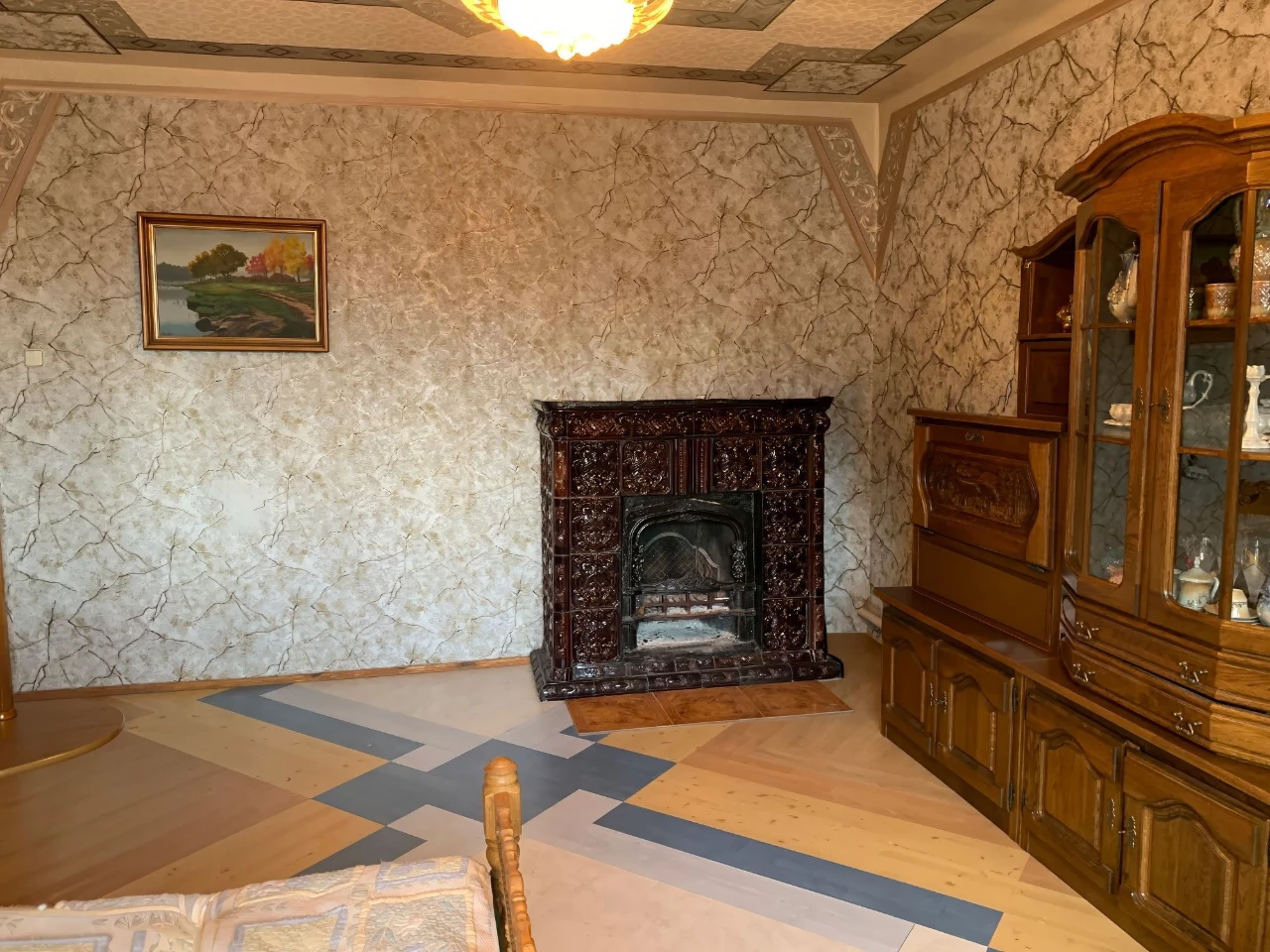 Продаж триповерхового будинку з гаражем 441,2 м²