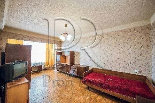 1-room apartment for sale 32 m², Akademika Kurchatova St.,