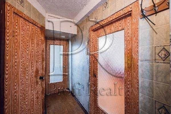1-room apartment for sale 32 m², Akademika Kurchatova St.,