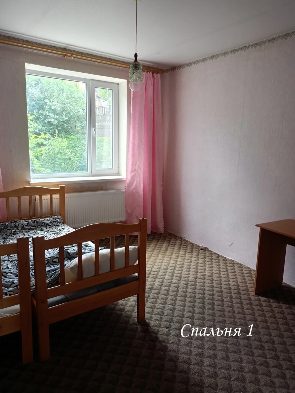 Продам 1/2 частину двоповерхового цегляного будинку.