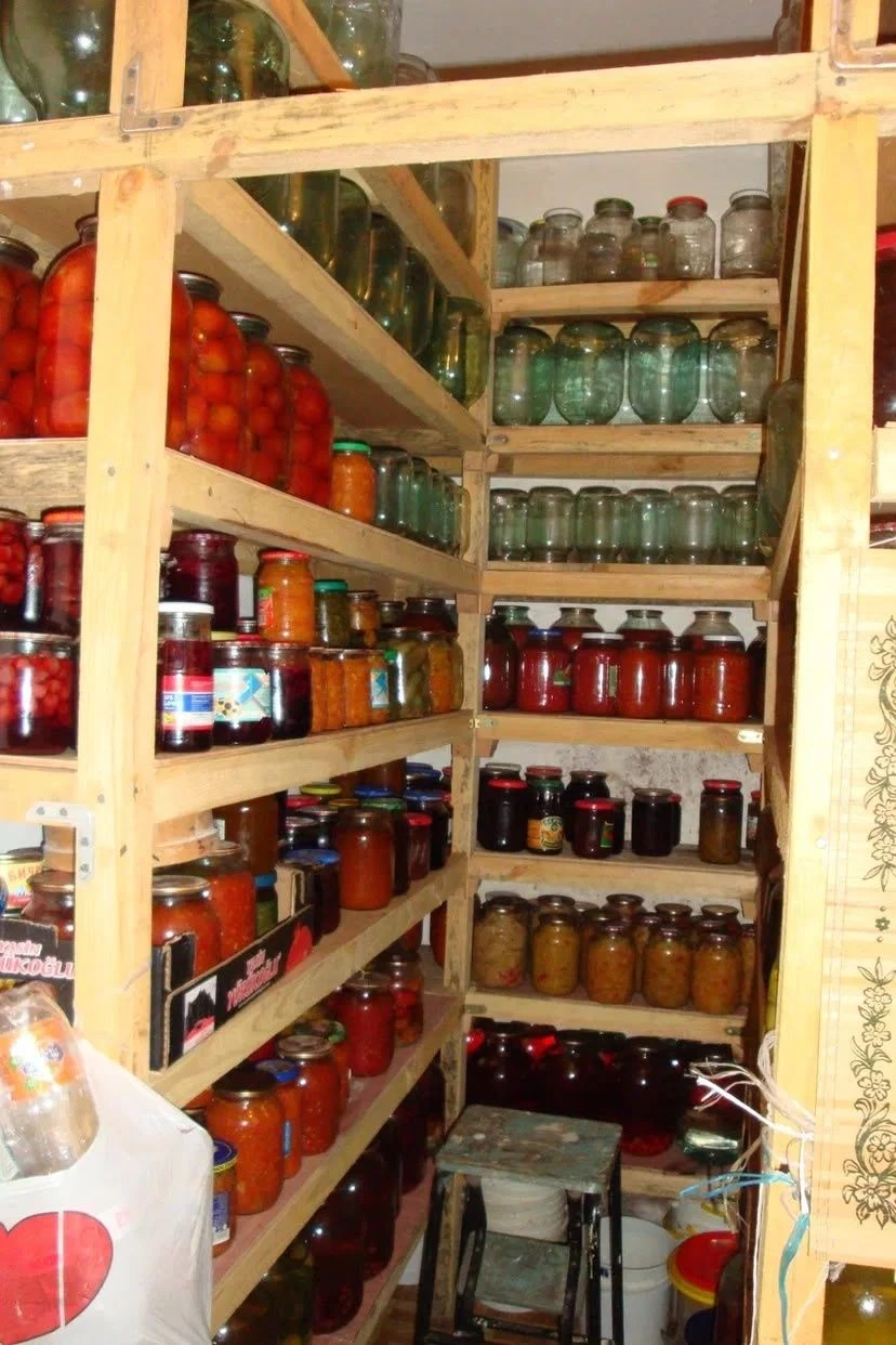 Продам 1/2 частину двоповерхового цегляного будинку.