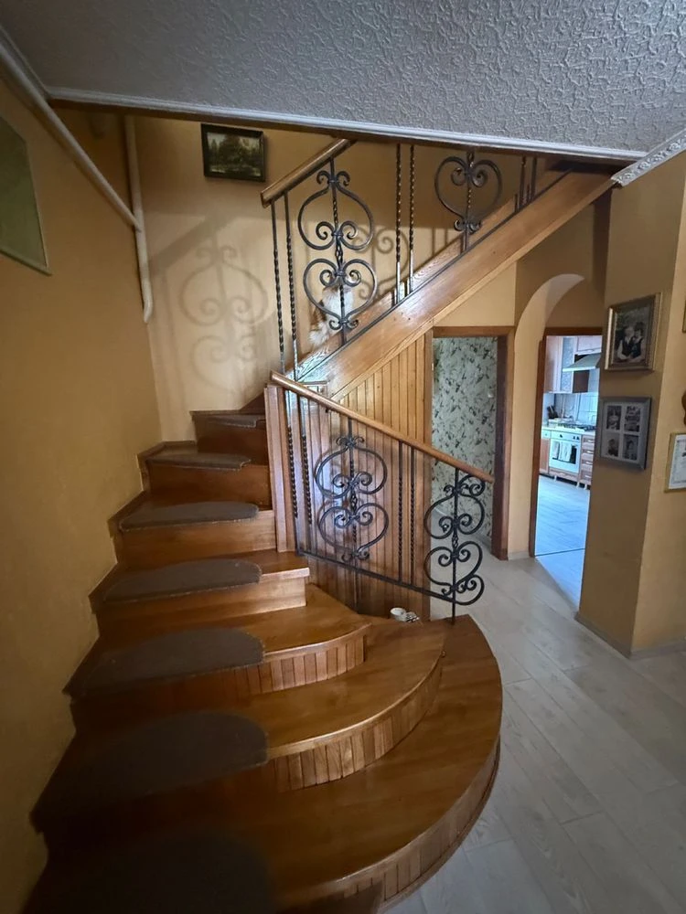 1/2 частина будинку, 17 соток