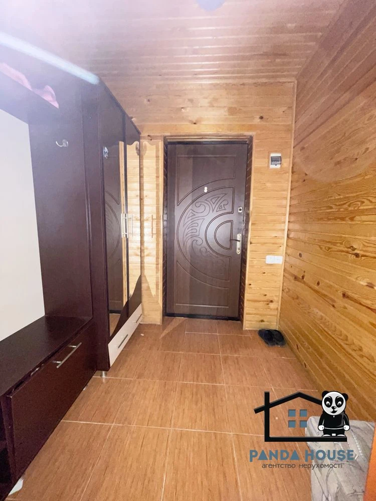 Продається двоповерховий будинок