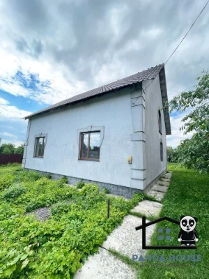 Продається двоповерховий будинок