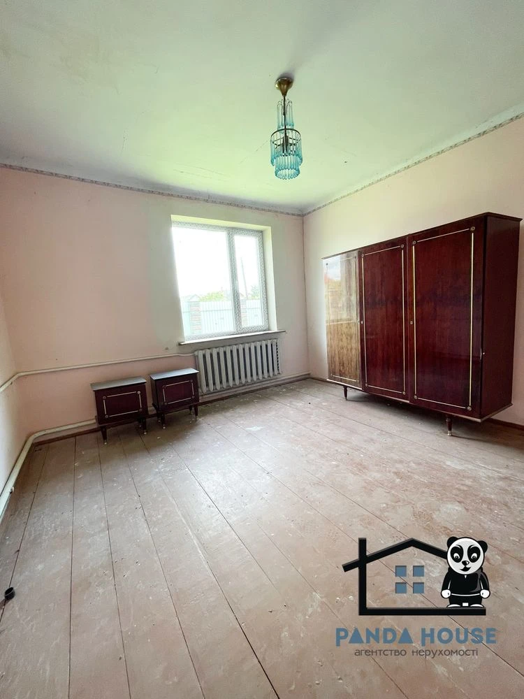 Продається двоповерховий будинок