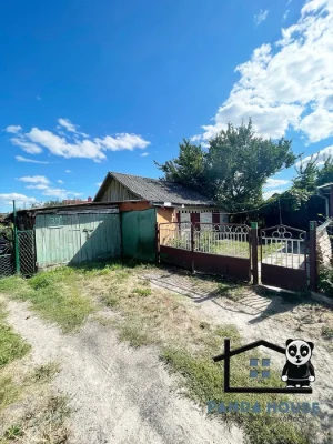 Продається добротний будинок у місті Березне
