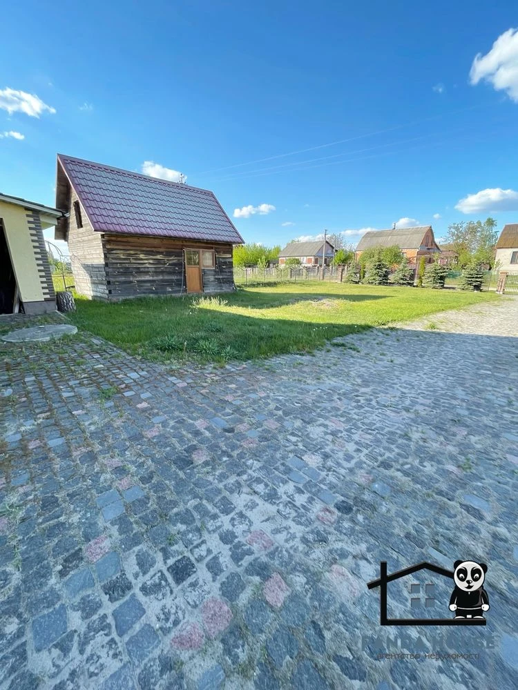 Продається двоповерховий будинок у м.Березне