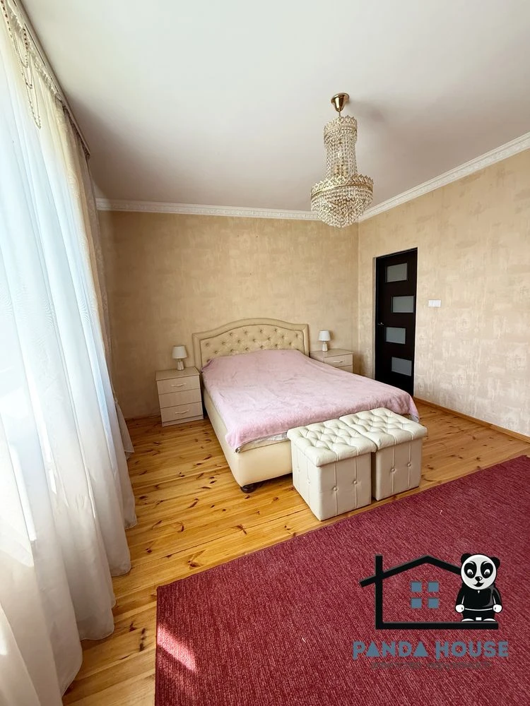 Продається двоповерховий будинок