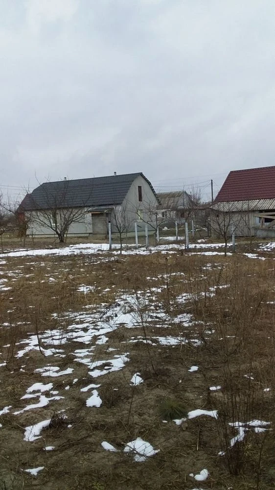 Будинок Незавершене будівництво 10 соток землі у місті Берез