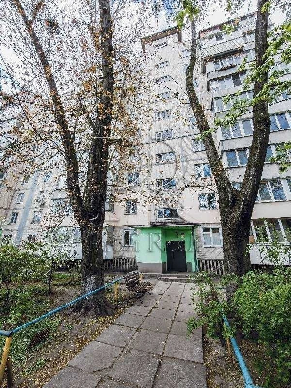 1-room apartment for sale 32 m², Akademika Kurchatova St.,