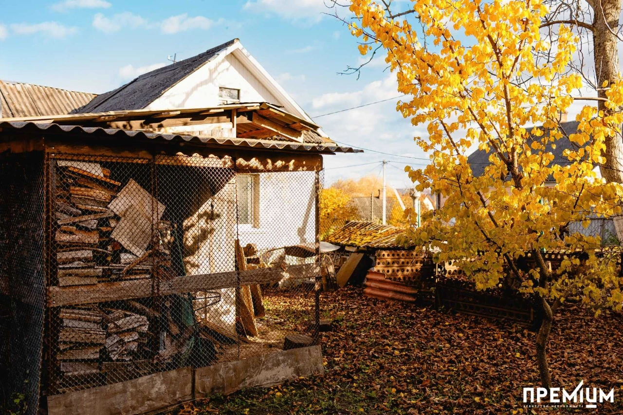 Продаж будинку в м.Дубно. Власна терторія. 3 кімнати.  Поруч