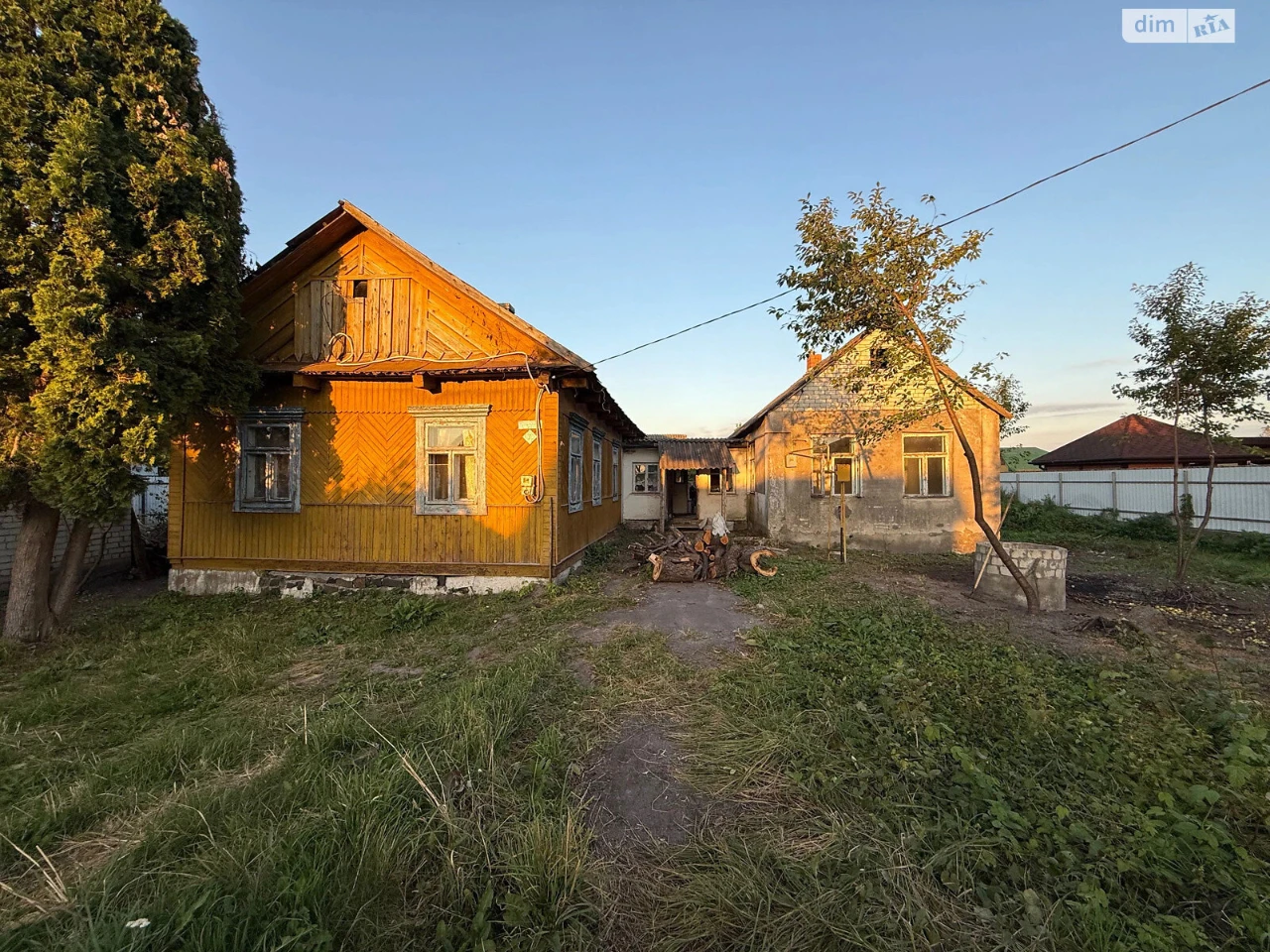 Продаж Дім