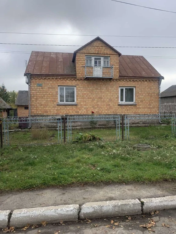 Продаж цегляного будинку ( 20 км від міста )