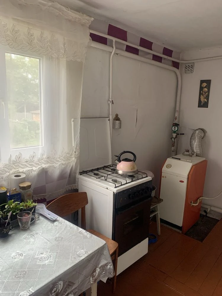Продаж цегляного будинку ( 20 км від міста )