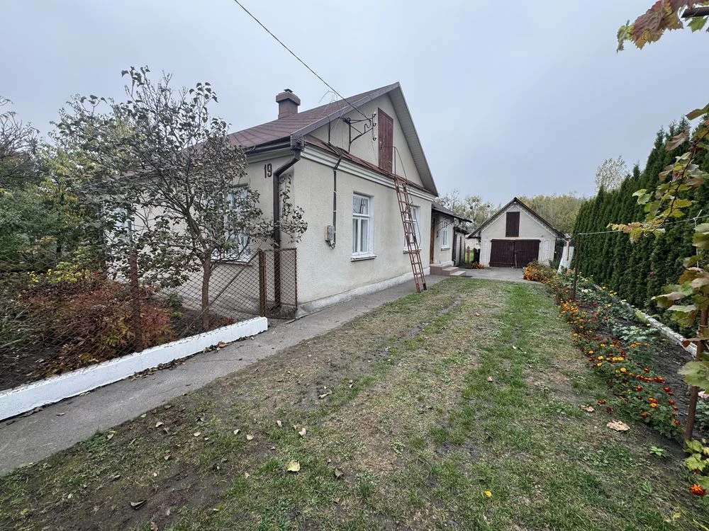 Продаж будинку в Радивилові