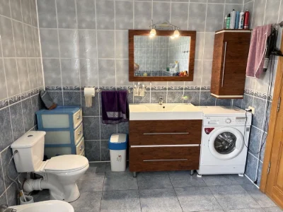 Продам будинок м.Глухiв Сумська обл.10соток землi ,сад,гараж