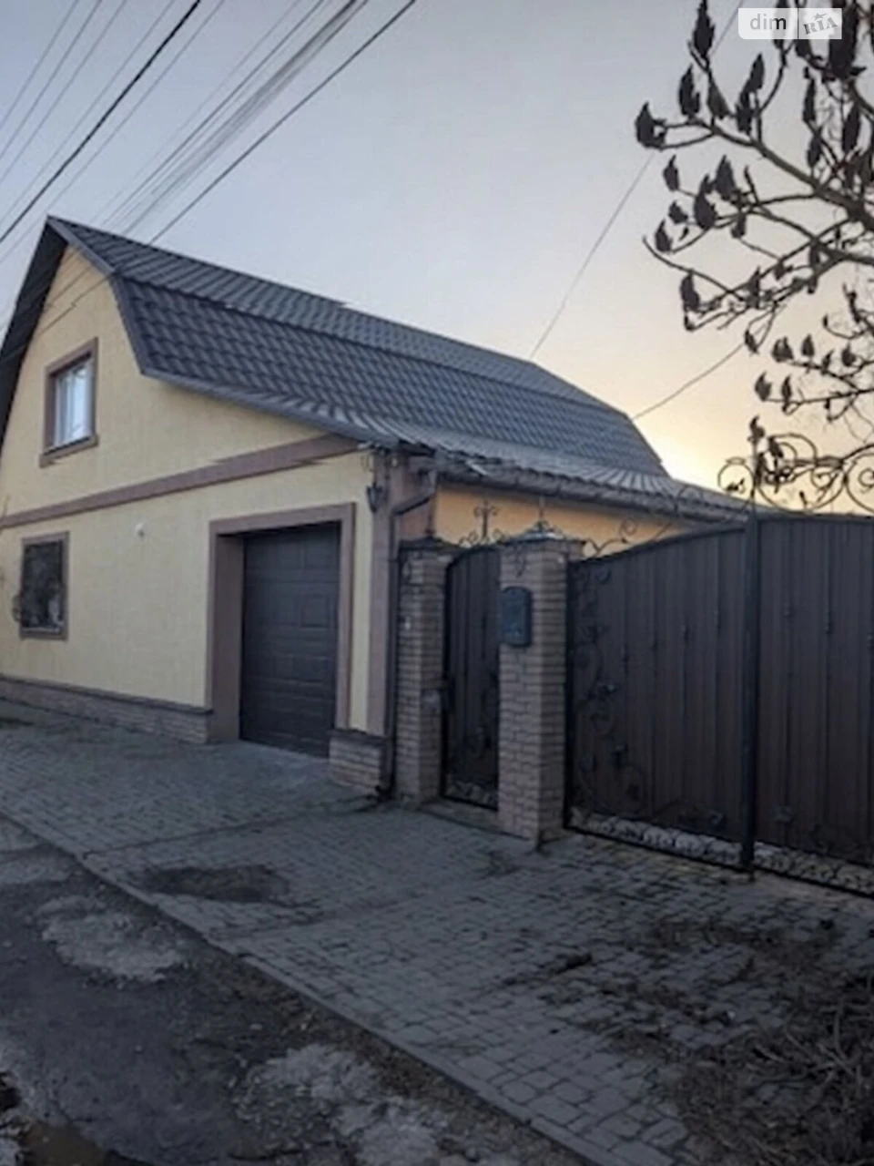 Продаж Дім