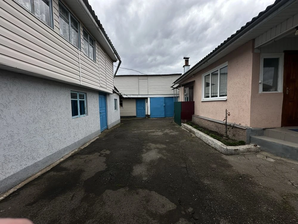 Продається затишний будинок