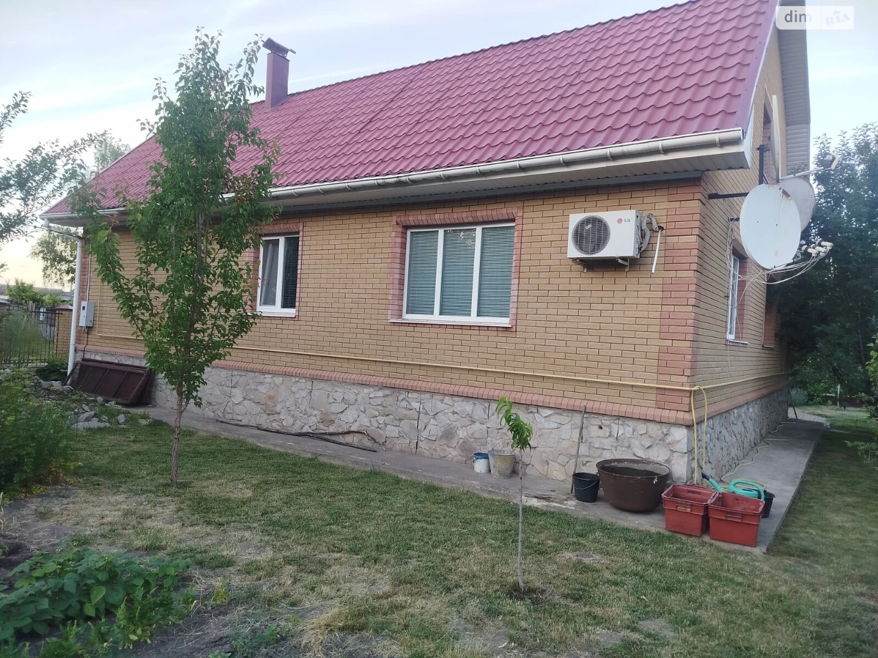Продаж Дім