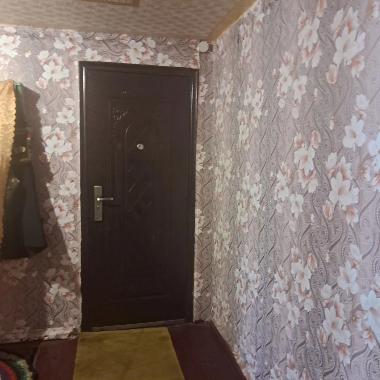 Продам пів будинка