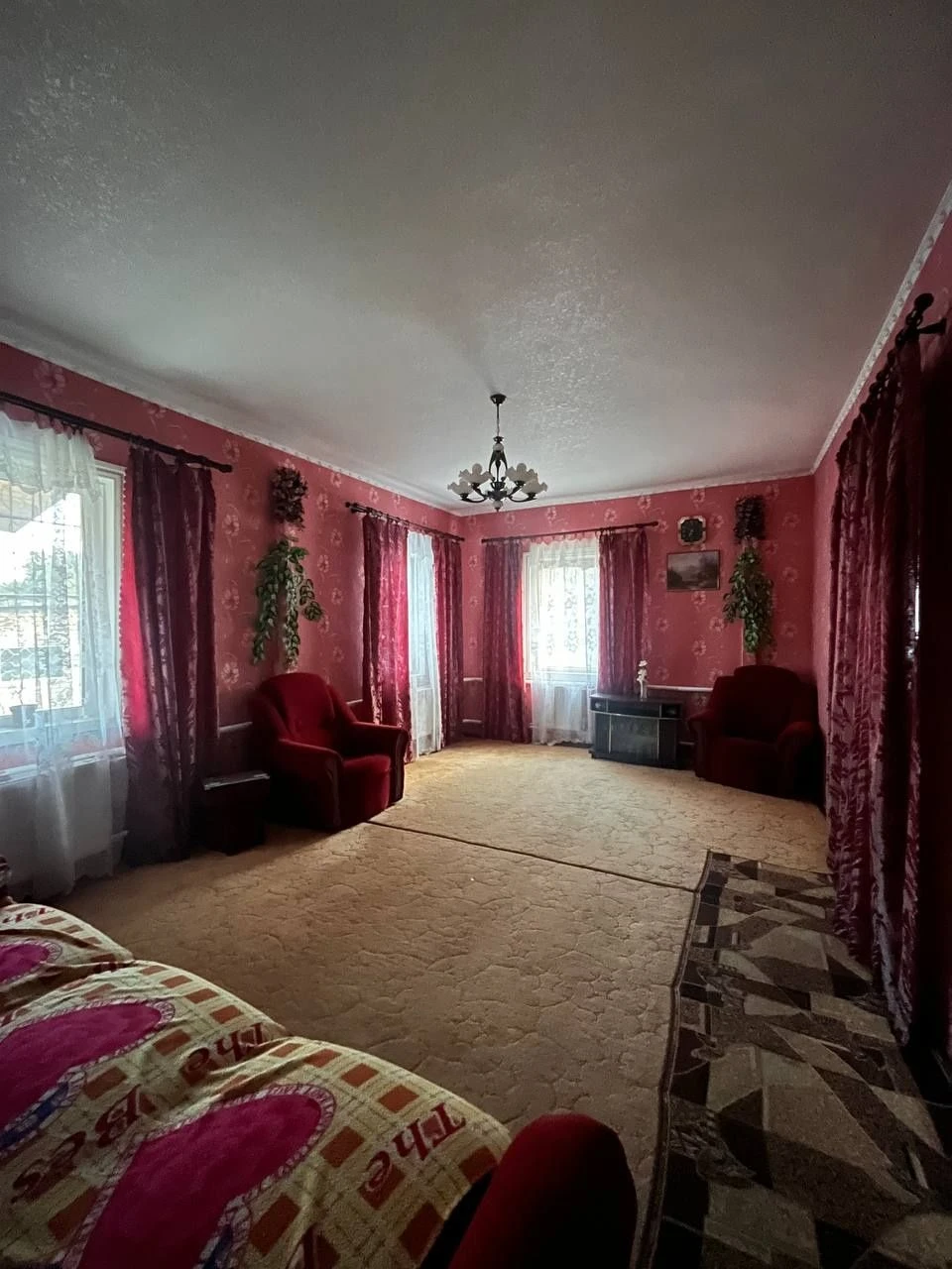 Продам будинок у  Конотопі
Бу
