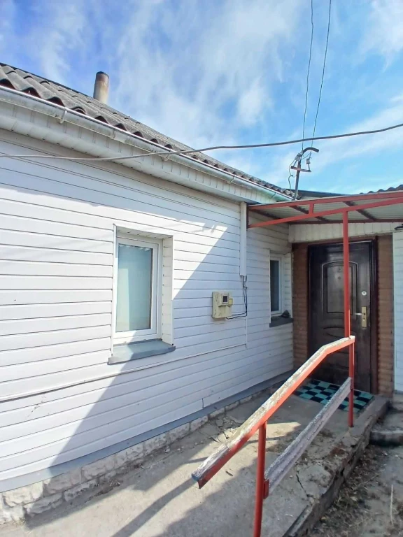 Продам будинок в районі 9 школи