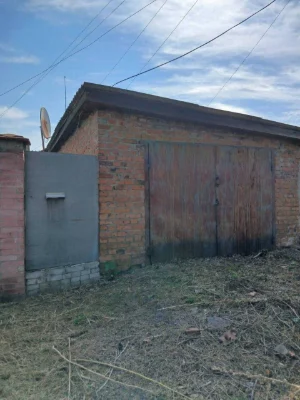 Продам будинок в районі 9 школи