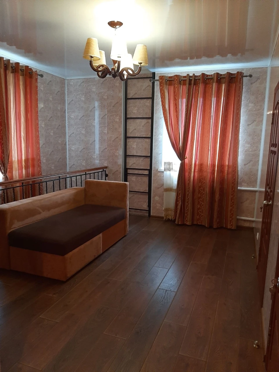 Продам власний будинок.
