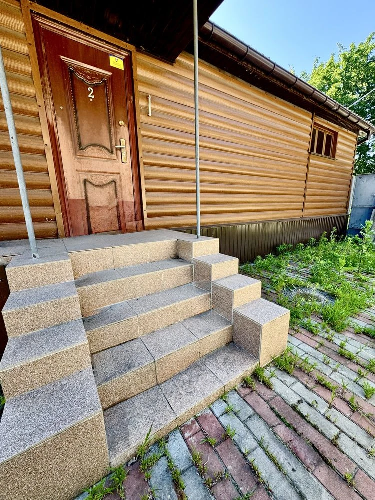 ТЕРМІНОВО !!Продаж 1/3 частина будинка, Виконкомівська район