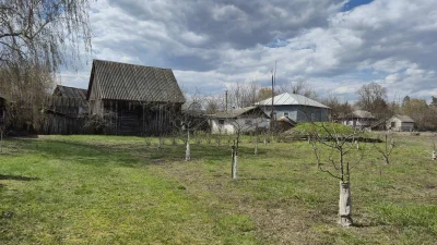 Будинок та присадибна ділянка в с.Черноплатове