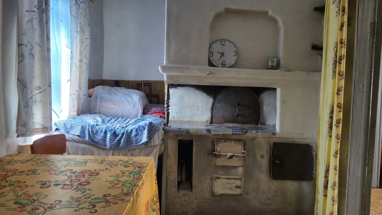 Будинок та присадибна ділянка в с.Черноплатове