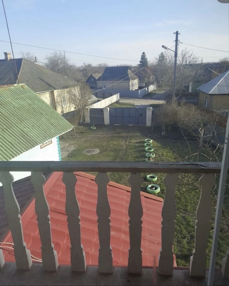Продам двоповерховий будинок