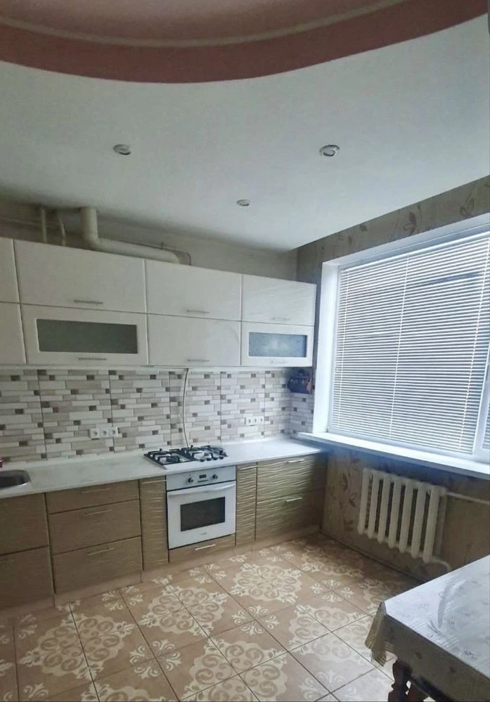 Продам двоповерховий будинок
