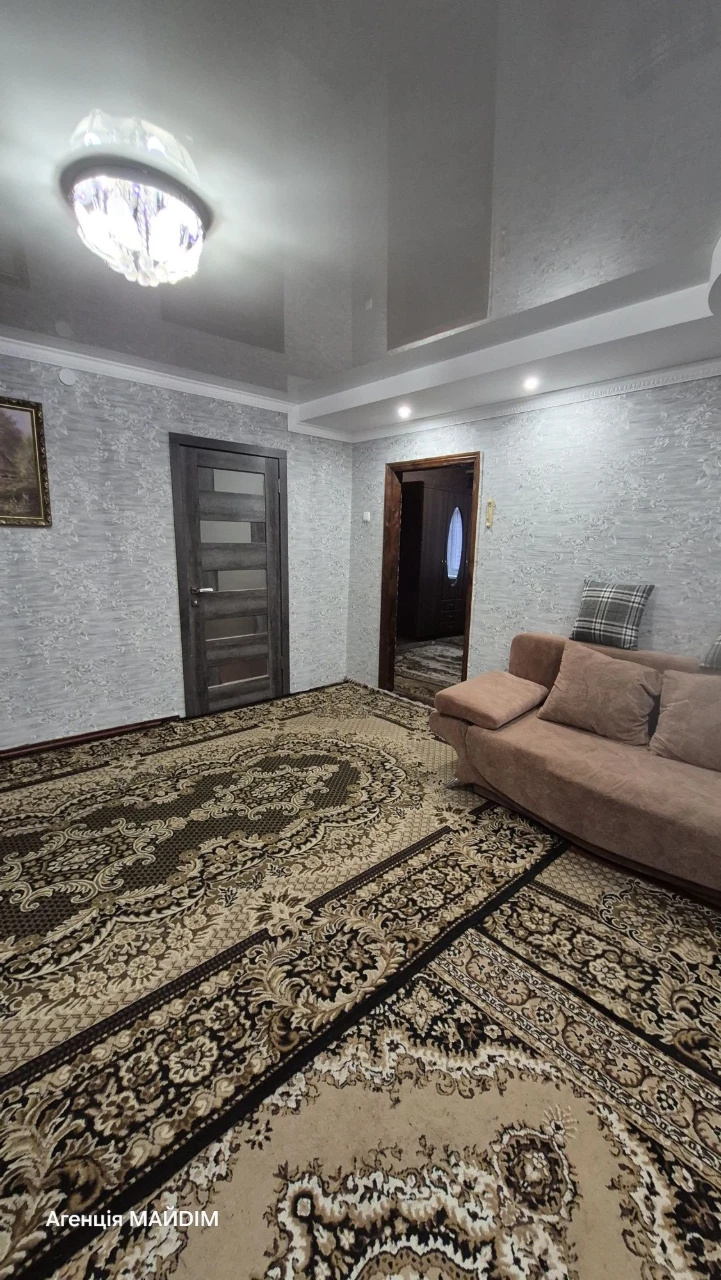 Продаж будинку в Лебедині ( район педучилища)