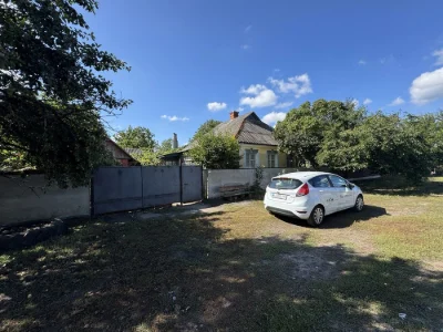 Продаж добротного будинку 75 м² у м. Лебедин (вул. Озерна, 1