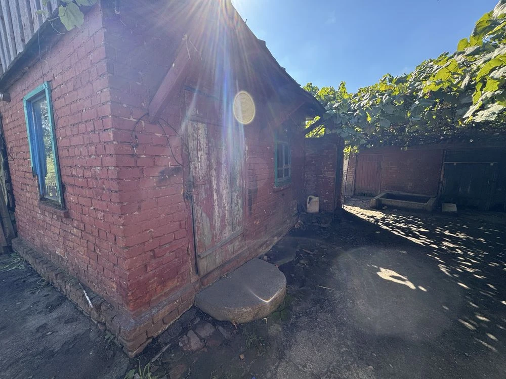 Продаж добротного будинку 75 м² у м. Лебедин (вул. Озерна, 1