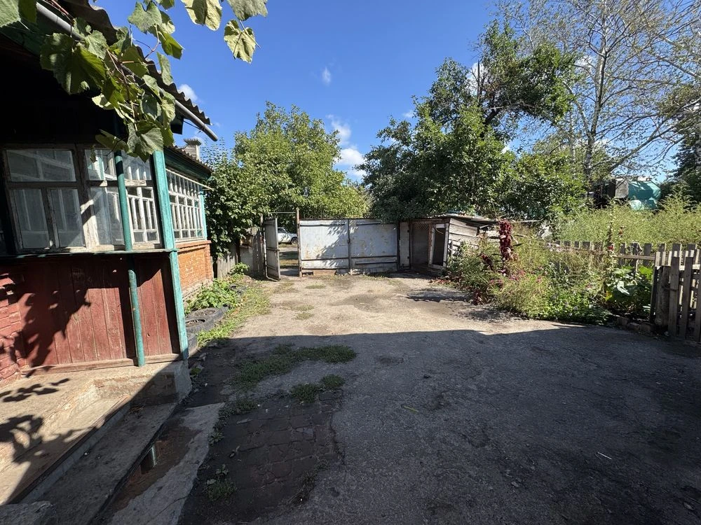Продаж добротного будинку 75 м² у м. Лебедин (вул. Озерна, 1