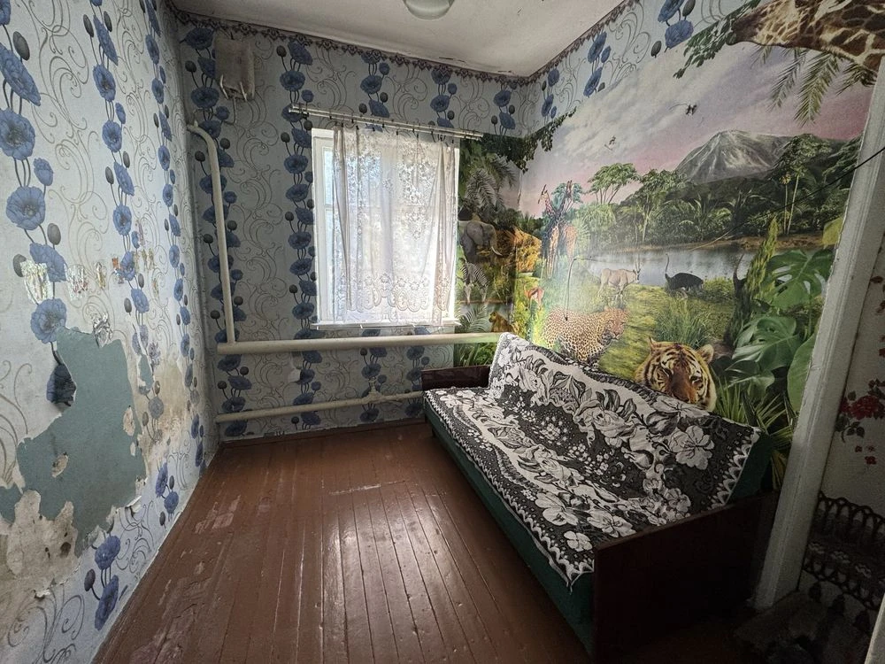 Продаж добротного будинку 75 м² у м. Лебедин (вул. Озерна, 1