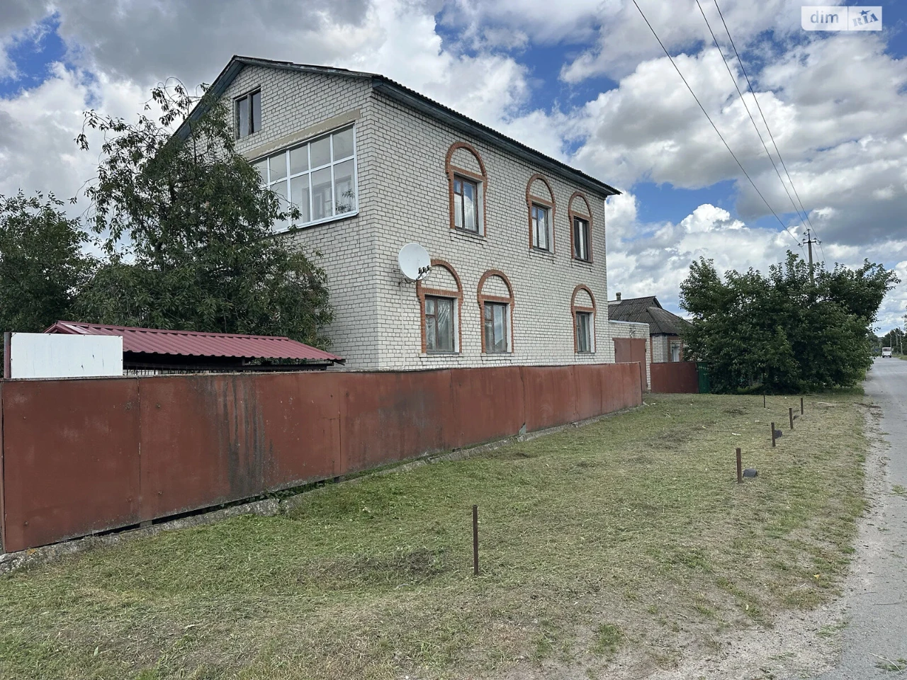 Продаж Дім